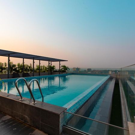 7 Minutes From The Airport - Chic Studio Accra Eksteriør billede