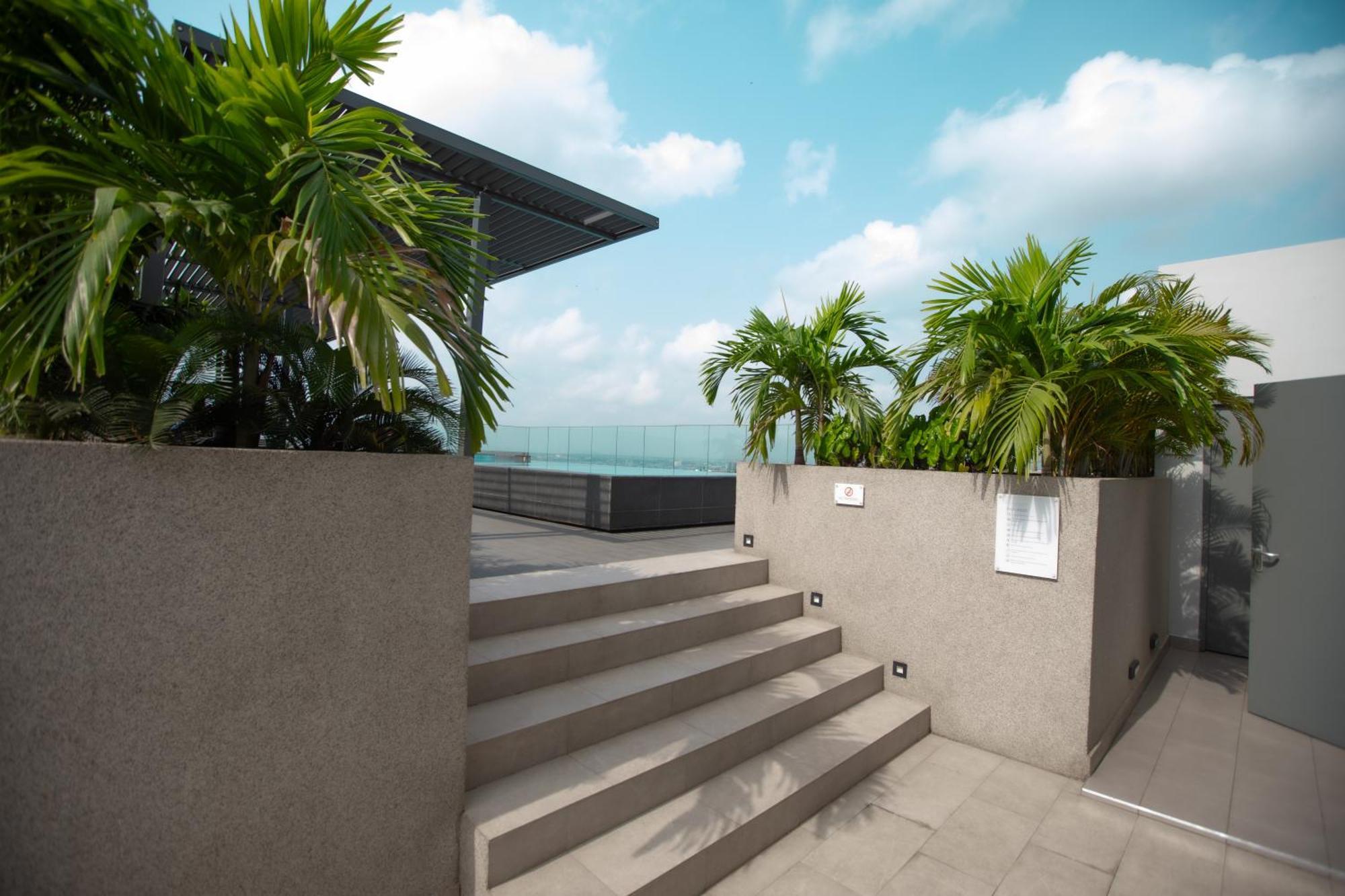 7 Minutes From The Airport - Chic Studio Accra Eksteriør billede